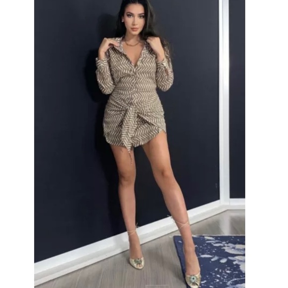 Zara print wrap dress with knot bloggers favorite NWT - Picture 9 of 9